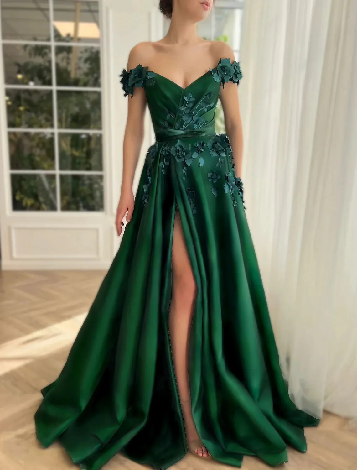 Ball Gown Prom Dresses Luxurious Dress Red Green Dress Wedding Party Floor Length Short Sleeve Off Shoulder Satin with Slit Appliques