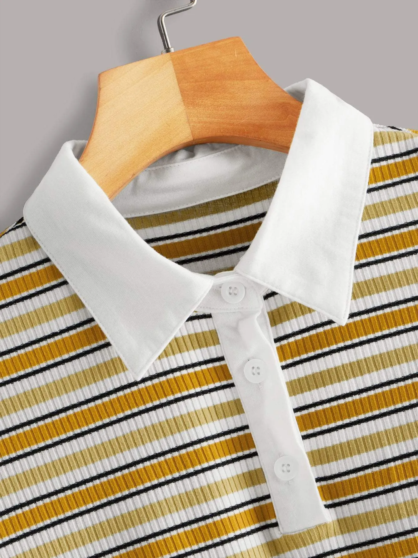 Contrast Collar Half Placket Striped Polo Tee