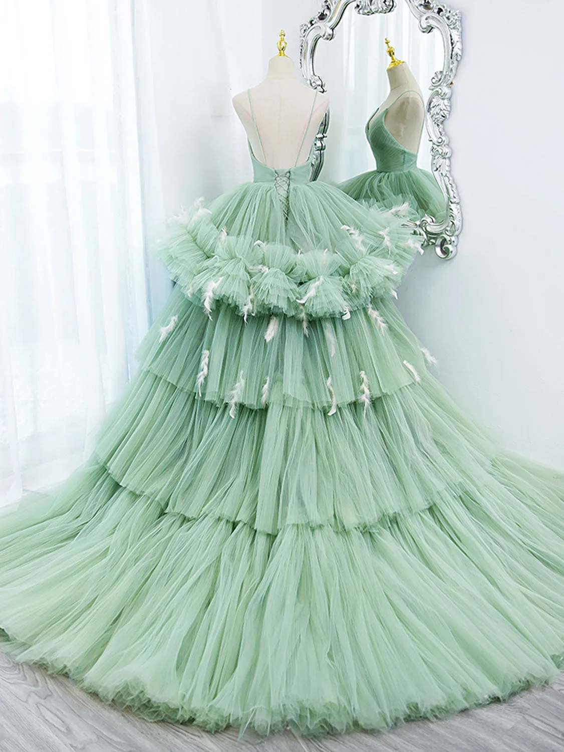 Green V Neck Tulle Long Prom Dresses,  Ball Gown Green Sweet 16 Dresses