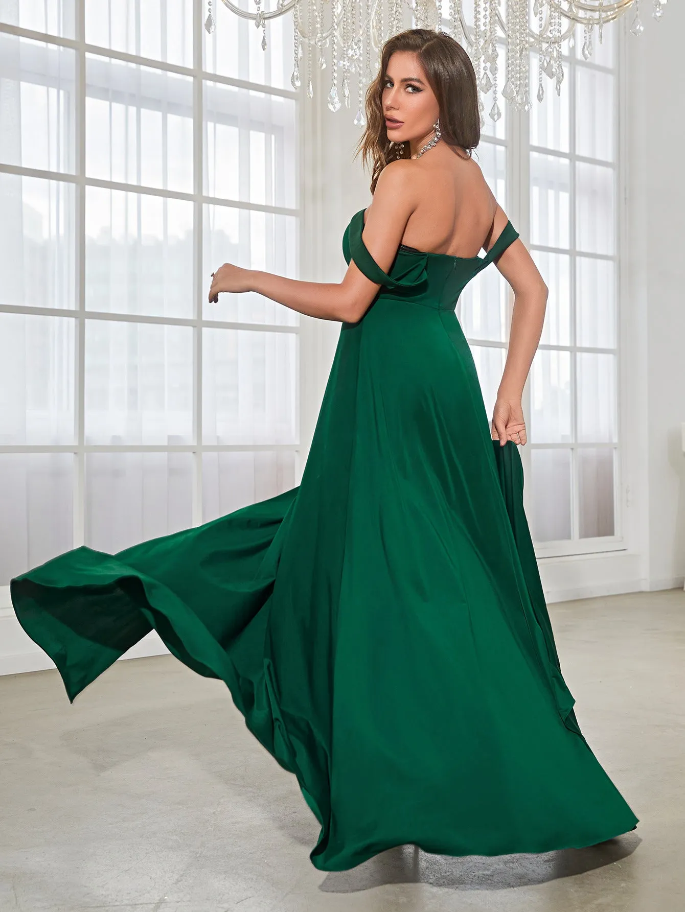 Ingrid Dark Green Solid Evening Dress