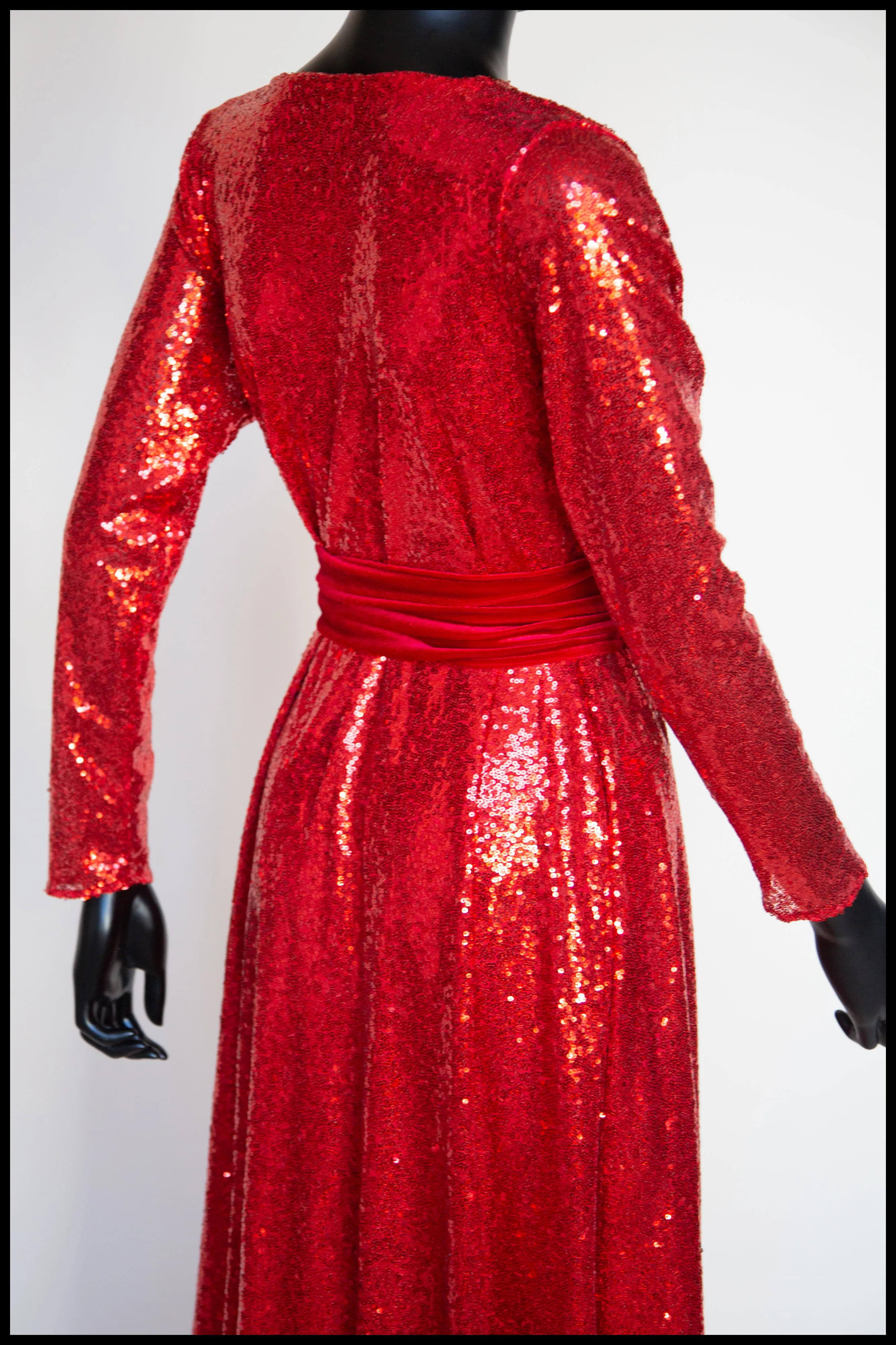 Vampess - Red Sequin Maxi Gown