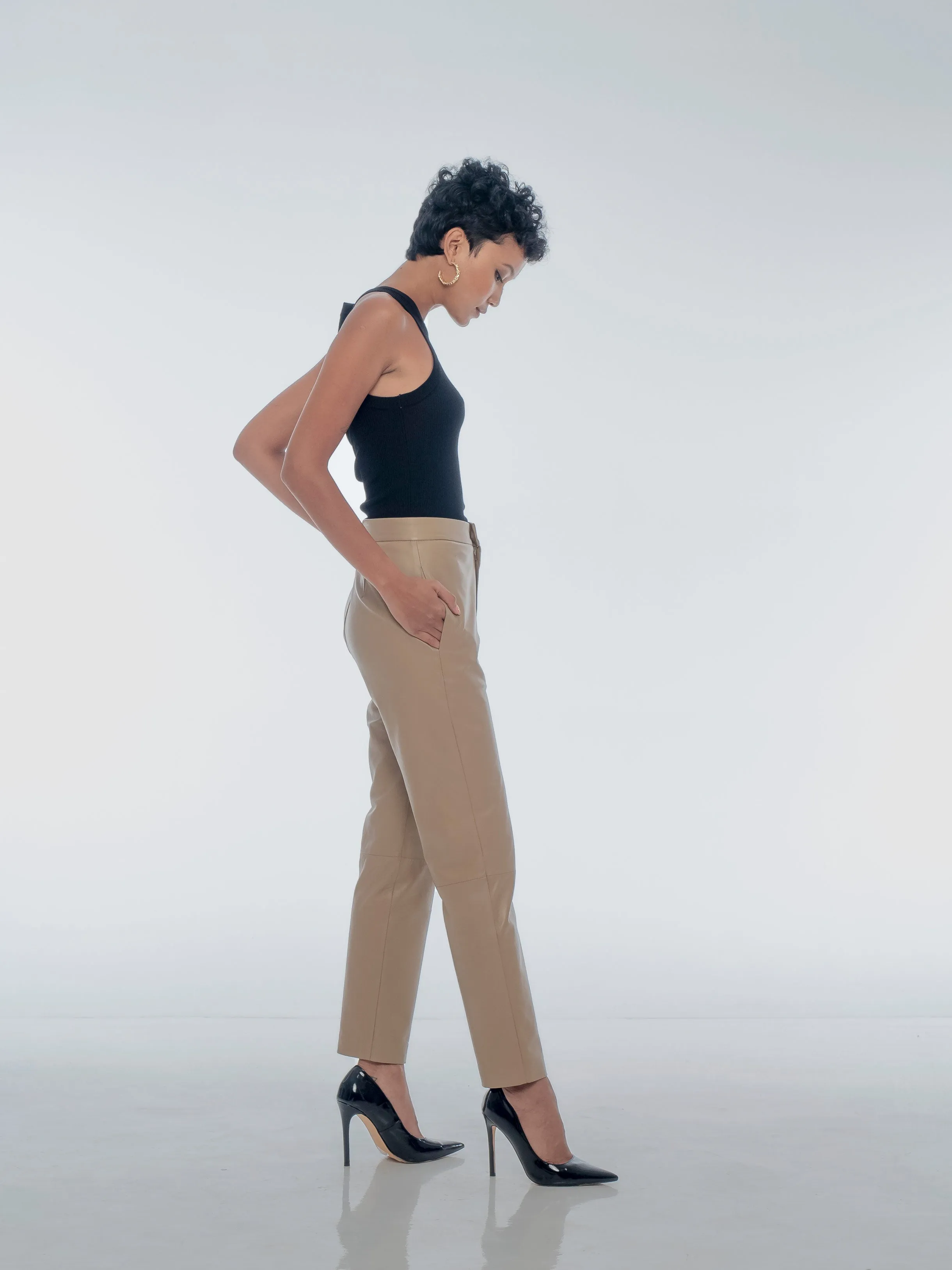 VICTORIA SLIM LEATHER PANT - SESAME